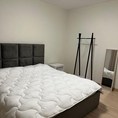 White Apartment, In The Center Of Tirana Extérieur photo