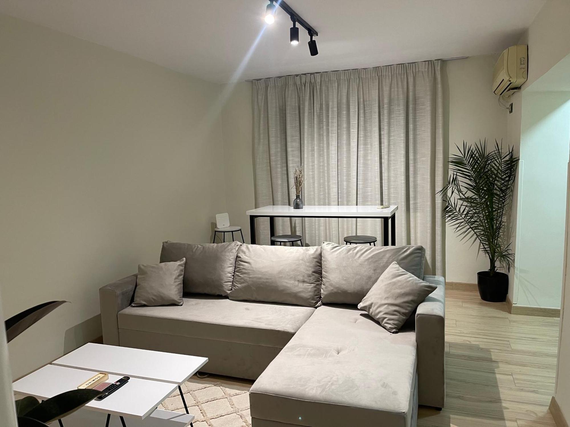 White Apartment, In The Center Of Tirana Extérieur photo