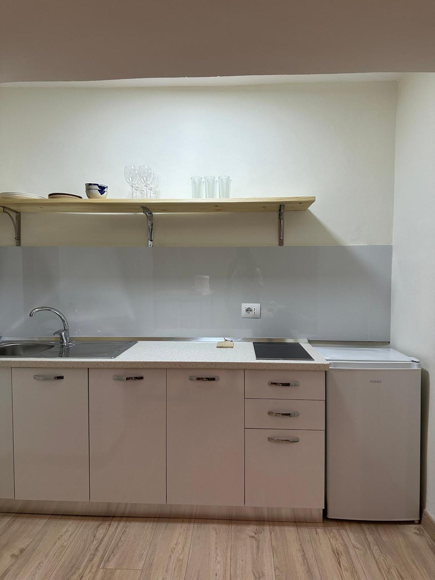 White Apartment, In The Center Of Tirana Extérieur photo